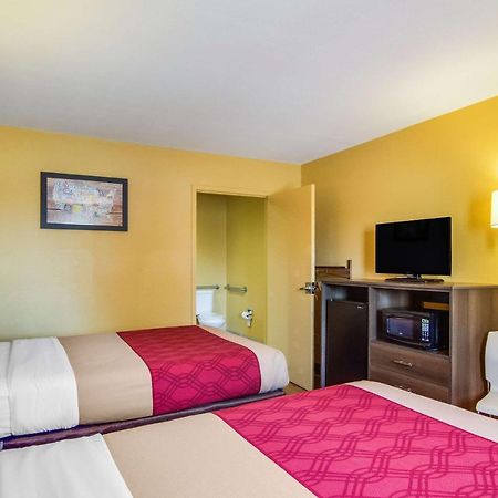Econo Lodge Кингсленд Экстерьер фото