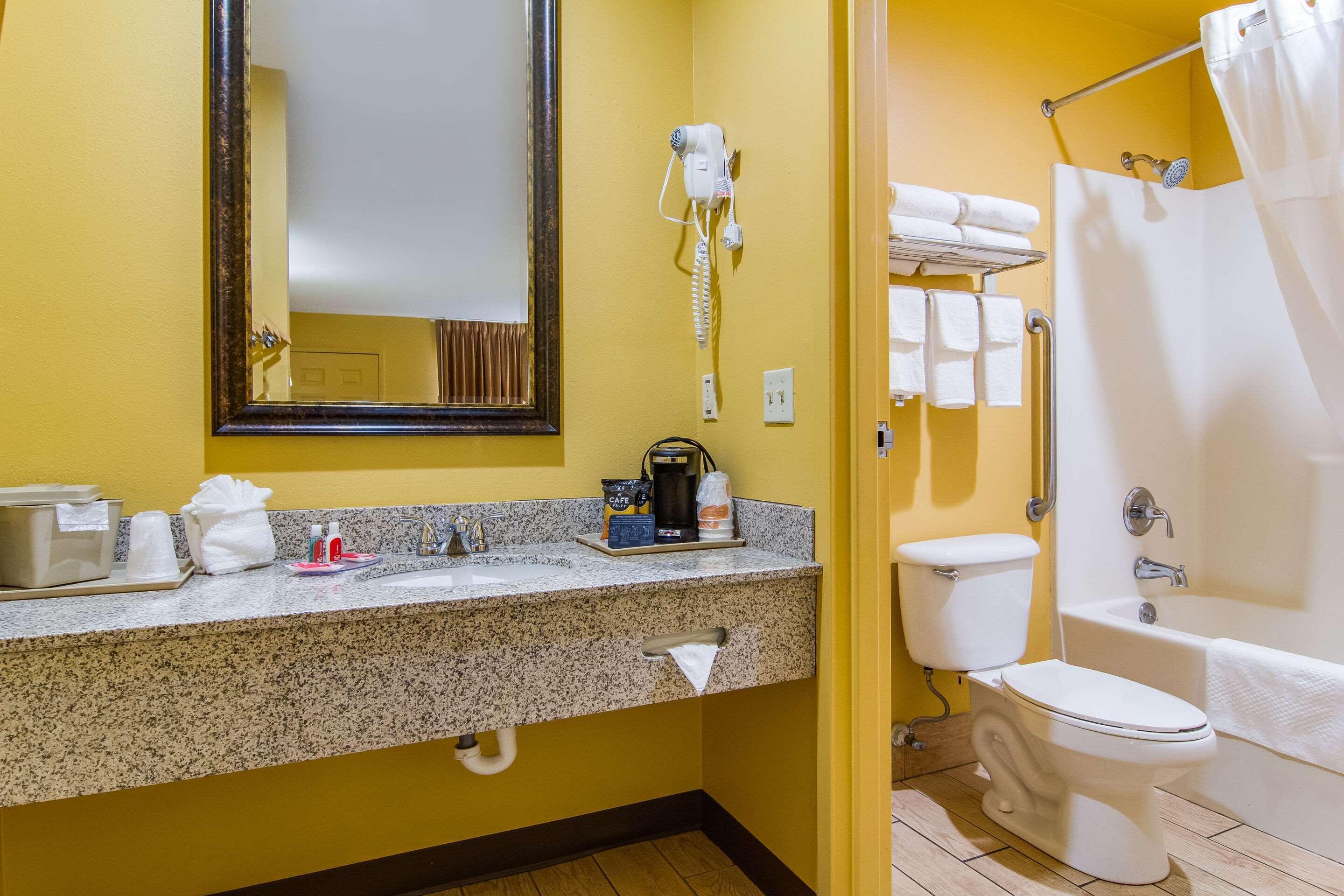 Econo Lodge Кингсленд Экстерьер фото