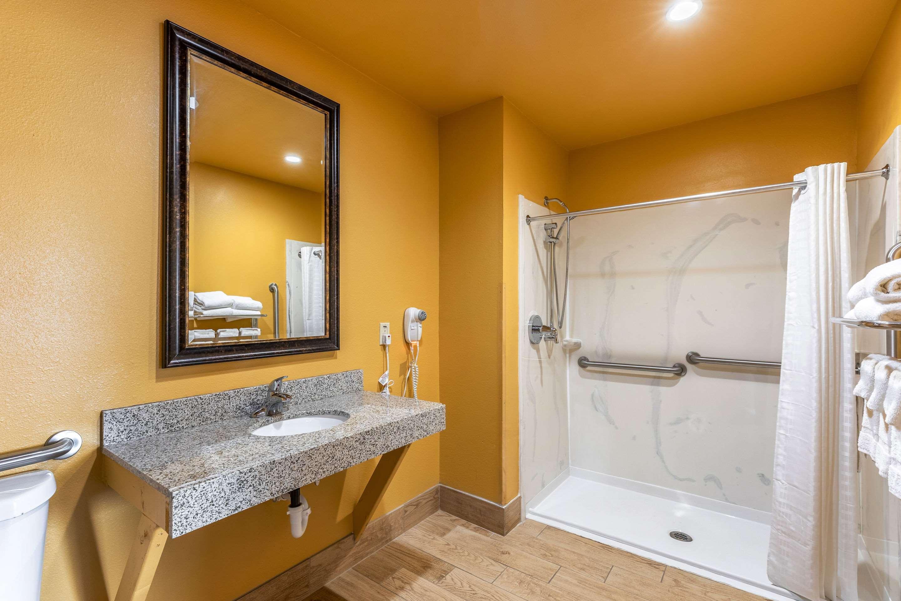 Econo Lodge Кингсленд Экстерьер фото
