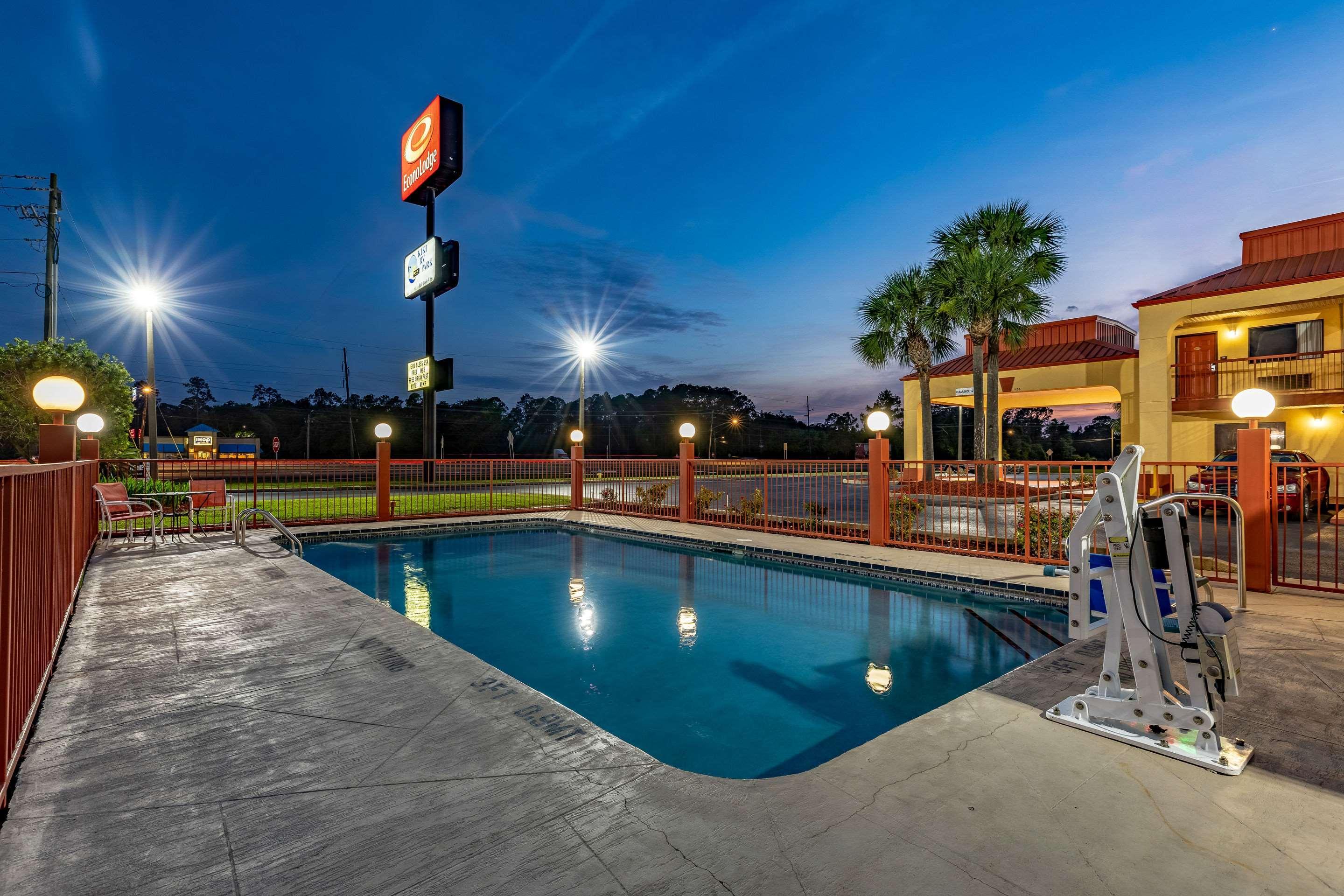 Econo Lodge Кингсленд Экстерьер фото